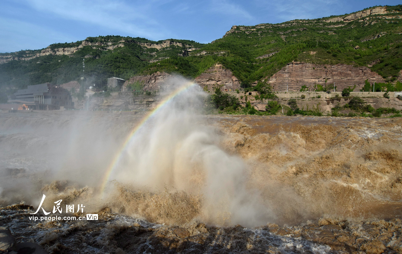 吉县壶口瀑布新动态，壮丽景观引发旅游热潮